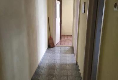 Ap 4 camere etj 3 pe Al.Constructorilor - 1