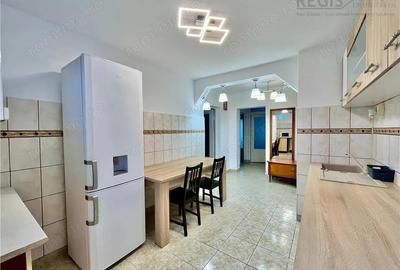 Apartament Decomandat cu 3 Camere si Parcare in Tractorul - 1