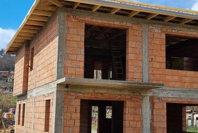 Apartamente 3 camere+teren 150mp, la parter sau etajul 1 - 2