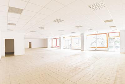 Inchiriem spatiu comercial zona Parfumul Teilor. Comision Zero!! - 4