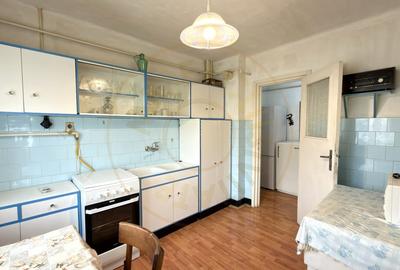 Apartament cu 3 camere semidecomandat, mobilat în Carei - 4