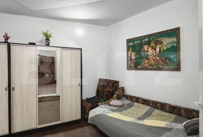 Casă cu 3 camere cu Teren 1079 Mp în Central - 2