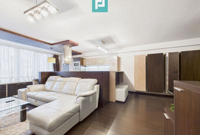 Apartament cu 3 camere semidecomandat, mobilat în UTA - 7