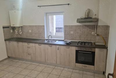 Apartament cu 2 camere decomandat în Central - 2