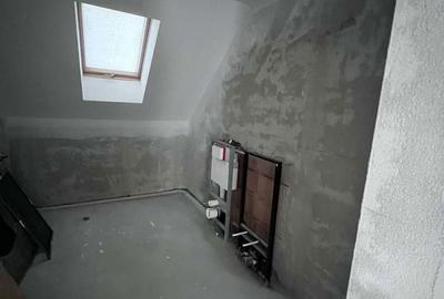 Casă cu 4 camere cu Teren 500 Mp în Central - 10
