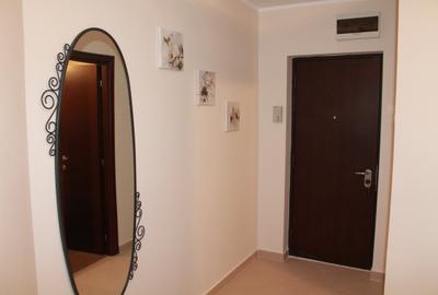Vanzare apartament 3 cam  vedere casa Poporului ,mobilat și utilat - 3