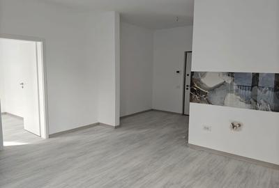 Garsonieră decomandată în Central - 8