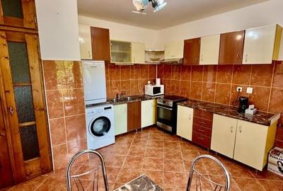 Casa individuala - zona Calea Dumbravii - 2 intrari separate - 9