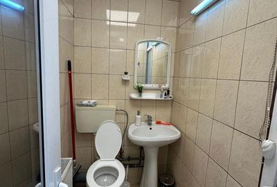 Spațiu comercial, de 20 mp, în Central - 3