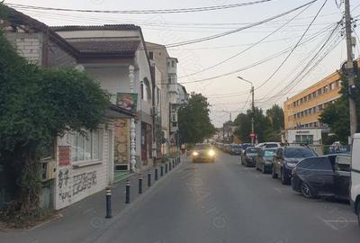 Vila Calea Bucure?ti str Petre Ispirescu 2200 euru mp - 2