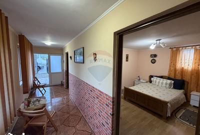 Casă cu 4 camere cu Teren 446 Mp în Răcoasa - 11