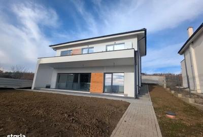 Casă cu 4 camere cu Teren 750 Mp în Chinteni - 1