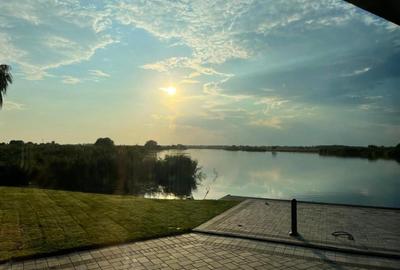 Snagov 2022- Vila la lac piscina si ponton, teren 2050mp - 2