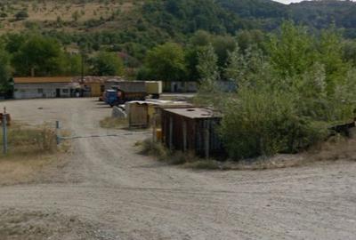 Teren fostă baza de organizare și exploatare, situată în comuna Constantin Daicoviciu - Căvăran