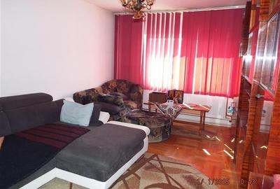 OCAZIE!!! Apartament 3 camere, decomandat, Alfa. PRET REDUS!!!