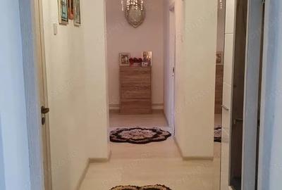 Apartament cu 3 camere semidecomandat în Central - 4