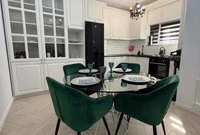 Apartament cu 3 camere decomandat în Florești