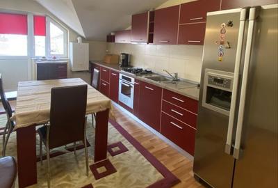 Apartament cu 3 camere decomandat în 1 Mai - 4