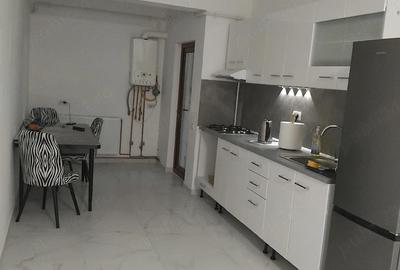 Apartament cu 2 camere decomandat în Central - 1
