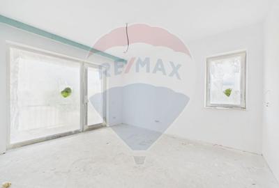Casă cu 8 camere cu Teren 300 Mp în Ultracentral - 26