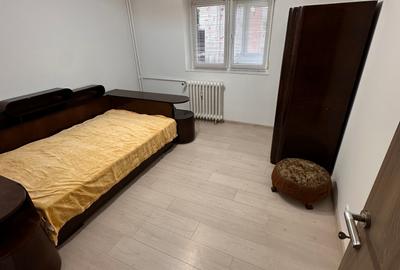 Apartament cu 3 camere decomandat, mobilat în P-ța Muncii - 8