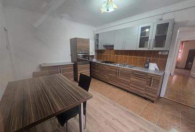 Duplex cu 3 camere cu Canalizare în Central - 12