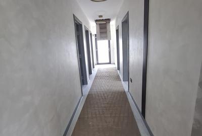 Casă cu 4 camere cu Teren 380 Mp în Hemeiuș - 1