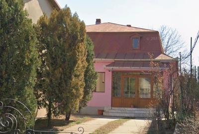 Casă cu 3 camere cu Canalizare în Calea Severinului - 1