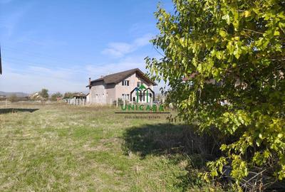 Teren 2407 mp/Mihaesti /sat Stuparei - 2