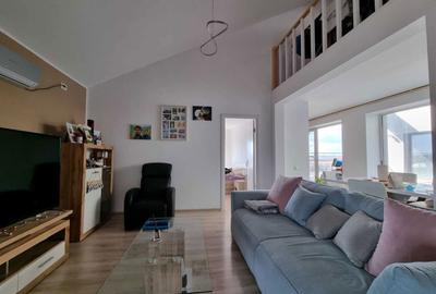 Apartament cu 4 camere decomandat în Ostratu - 3