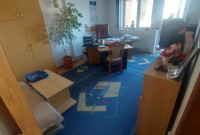 Apartament cu 3 camere în Central - 9