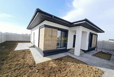 Casă cu 4 camere cu Teren 370 Mp în Berceni