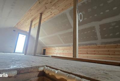 Casă cu 3 camere decomandat cu Teren 460 Mp în Miroslava