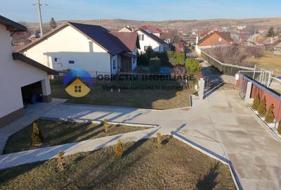 Casă individuală cu 4 camere cu Garaj în Izvoare (Dumbrava Roșie) - 2