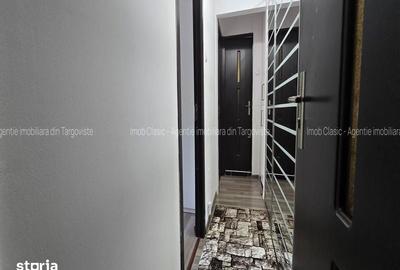 Apartament cu 3 camere decomandat în Micro 3