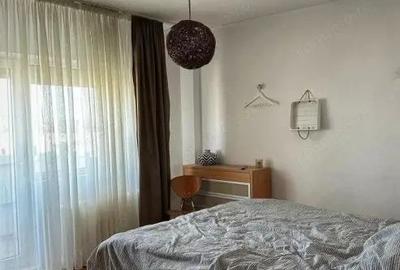 Apartament cu 3 camere decomandat, mobilat în Vitan