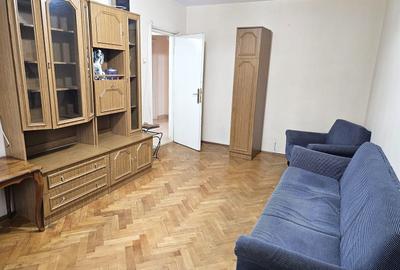 Apartament cu 3 camere, etaj intermediar - Piata Centrala - 10