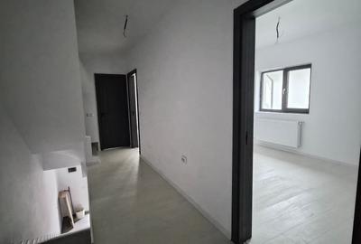 Duplex cu 5 camere cu Canalizare în Haliu - 14