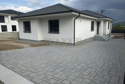 Casă individuală cu 4 camere cu Canalizare în Nord - 3