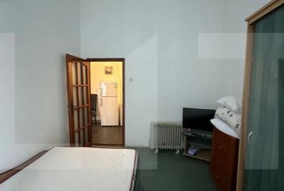 Apartament cu 3 camere semidecomandat în Central - 2