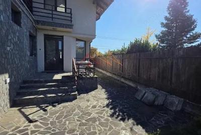 Apartament la casa, 2 camere, parcare, zona Muscel - 2