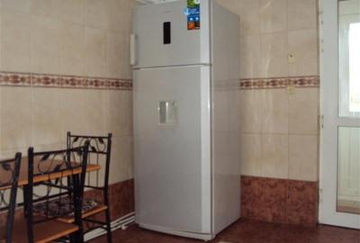 Inchiriez apartament 4 camere, et 2, semimobilat, zona Teatru - 11
