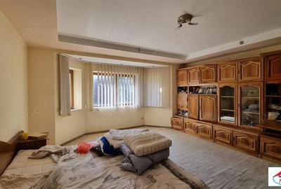 Casă cu 3 camere în Semicentral - 1