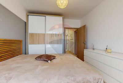 Apartament cu 2 camere decomandat, mobilat în Tractorul - 4