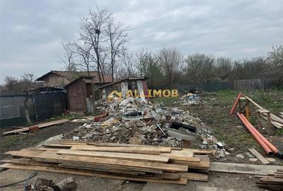 Casă cu 3 camere cu Teren 692 Mp în Fulga - 1