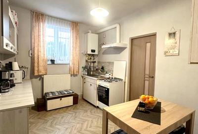 Apartament cu 3 camere la casa cu acces auto in curte Centru Oradea - 4