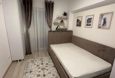 Apartament cu 3 camere în Florilor - 14