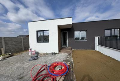 Sacalaz, Duplex pe Parter, Proiect Modern, 3 camere,2 bai Sacalaz, Duplex pe Parter, Proiect Modern, 3 camere,2 bai - 2