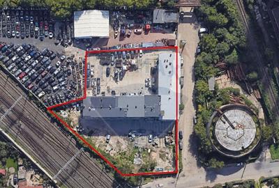 Cladire cu destinatii multiple de vanzare in Arad - 2