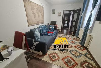 Casă cu 4 camere cu Teren 158 Mp în Central - 2